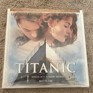Laserdisc: Titanic Winner of 11 Academy Awards